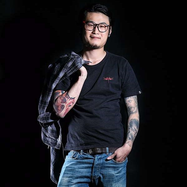 Logan Shaw - artextured