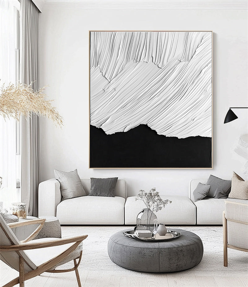 Dynamic Contrast: Textured Waves
