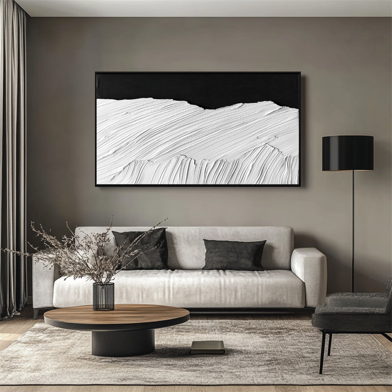 Monochrome Horizon in Texture
