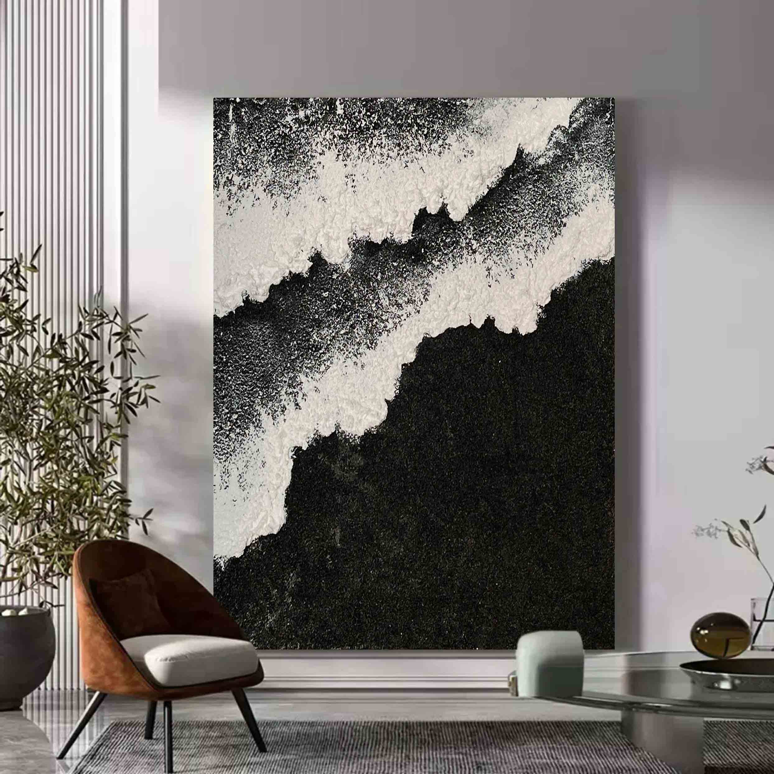 Monochrome Tidal Elegance